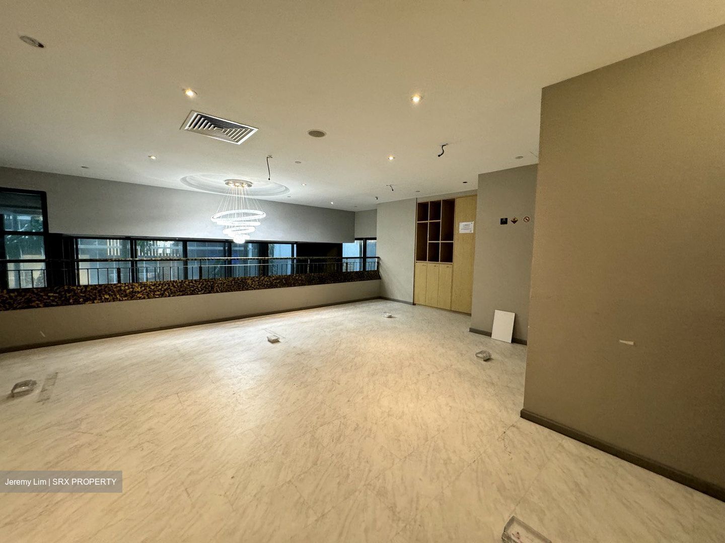 Tahir Building (D1), Retail #437339091